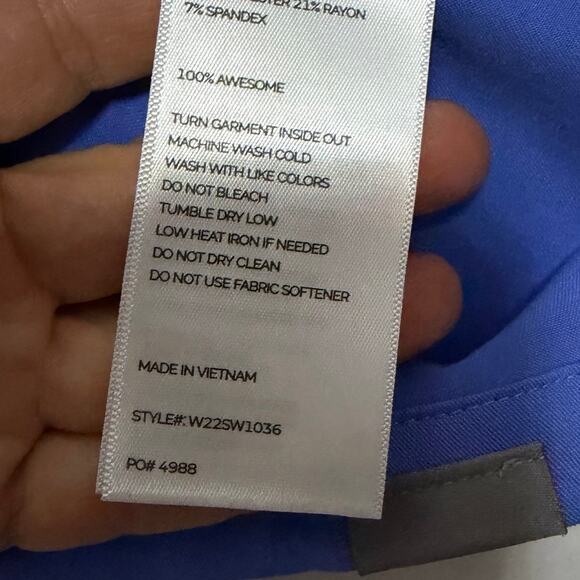 Figs light blue scrub top sz XXS PO# 4988 nurse medical professional - Picture 8 of 9